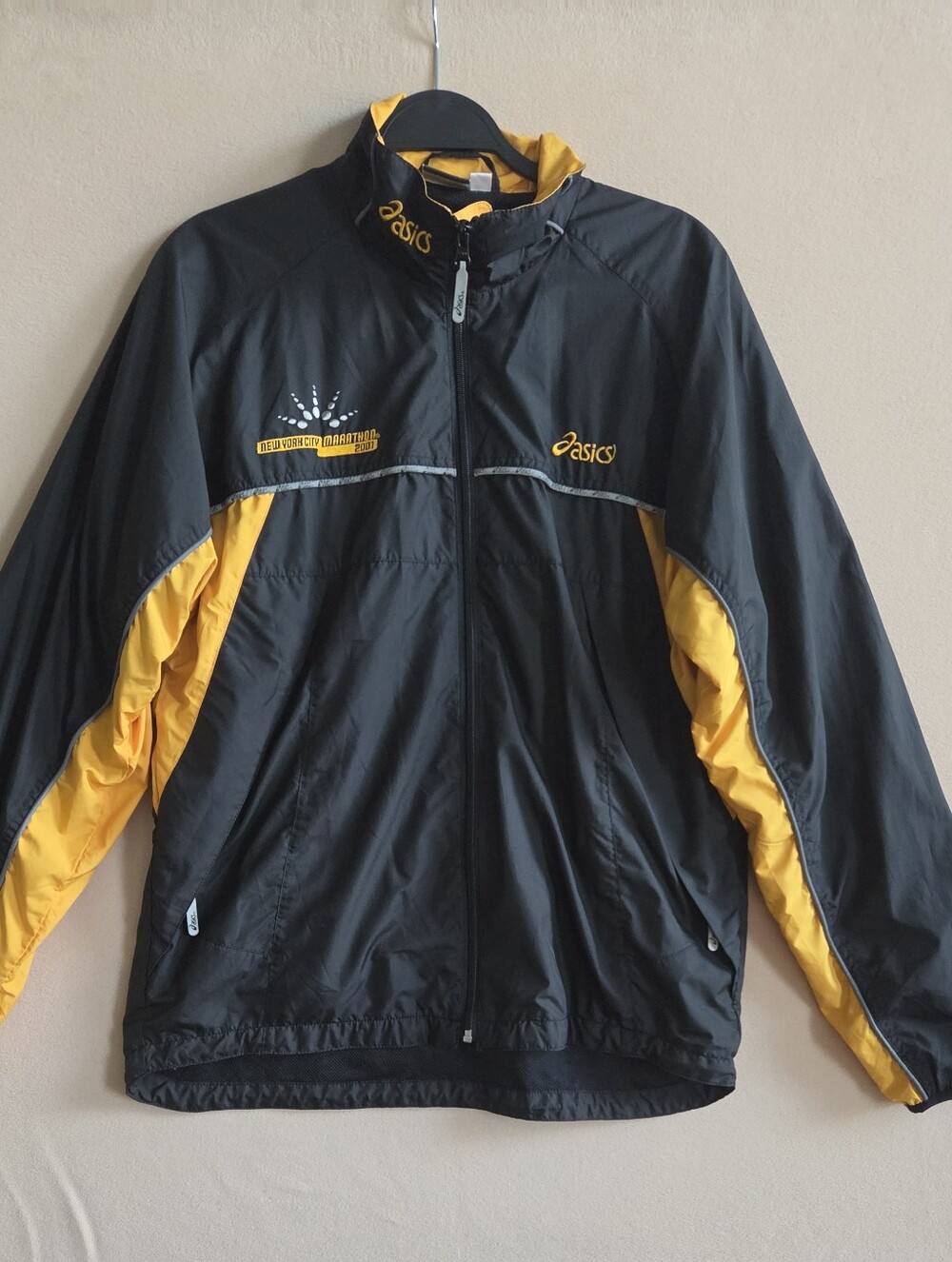 Asics Vintage New York City Marathon Jacket Size M EUC
